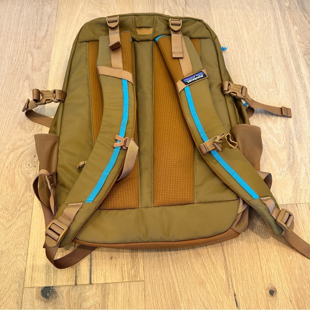 🆕Patagonia Refugio Daypack 30L Backpack - Picture 6 of 14